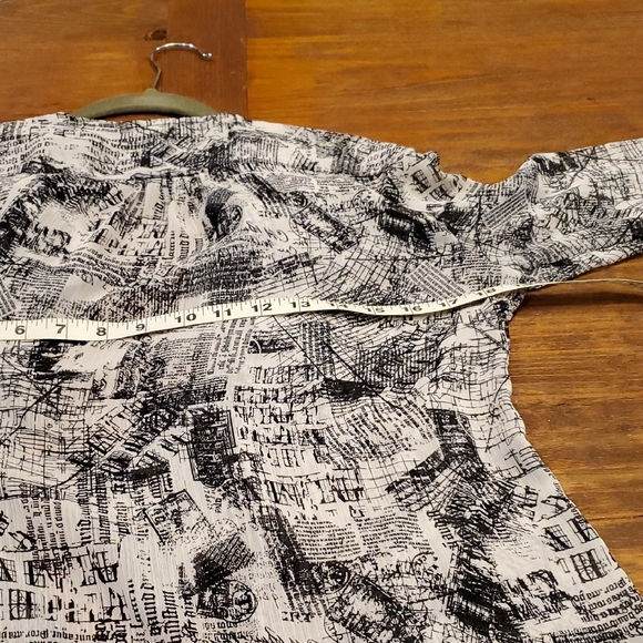 Christopher & Banks Black White Flowy Blouse Newspaper Print Cardigan Sheer Med. - Picture 11 of 16